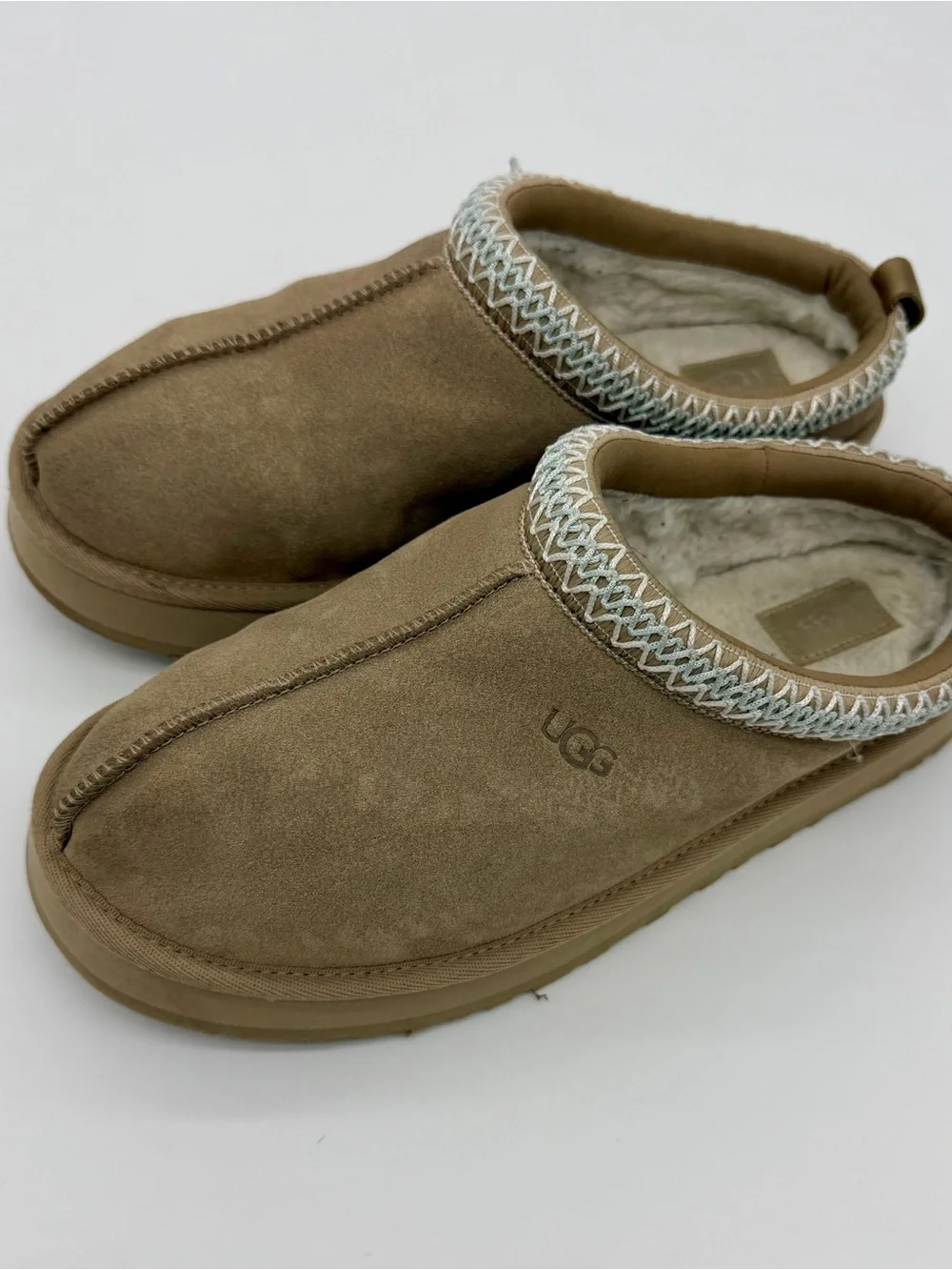 UGG Tasman Slipper Mustard Seed Suede Youth 6 Fits Women 7.5 - 8 Platform 114377